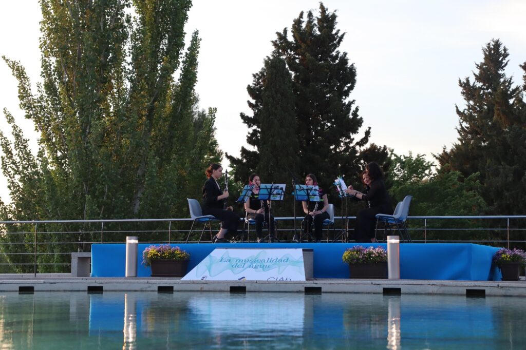 El quinteto de clarinetes formado por María Ibáñez, Ana Naomi Noguera, Candela Martínez, María Belén Moya y Rosa Monasor.