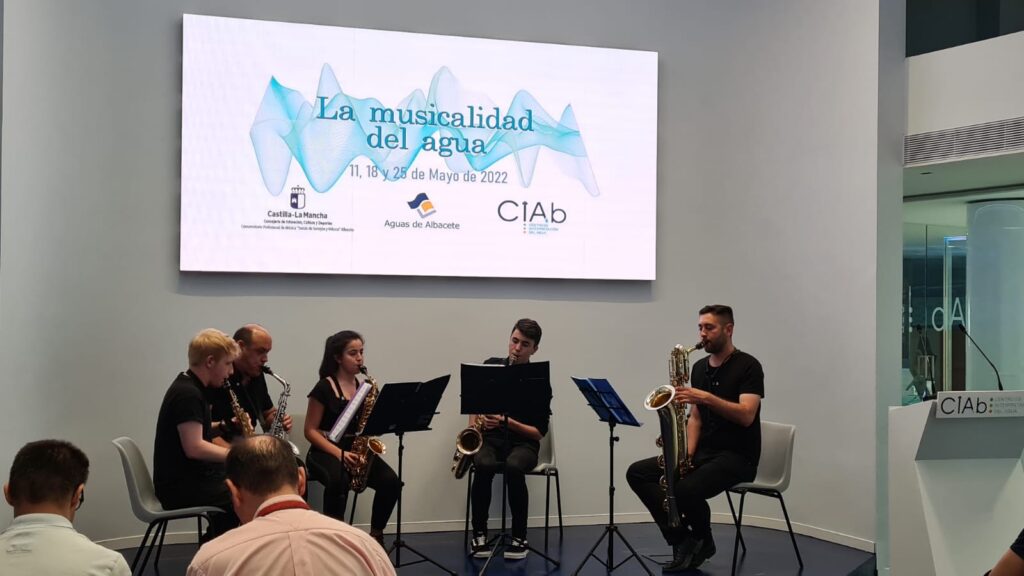 Quinteto de saxofones en el CIAb